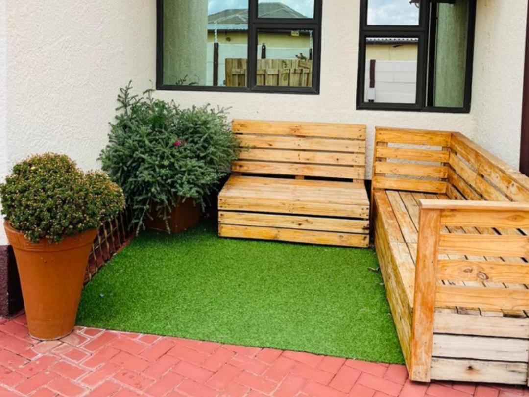 Dalarize Guesthouse Windhoek Dış mekan fotoğraf